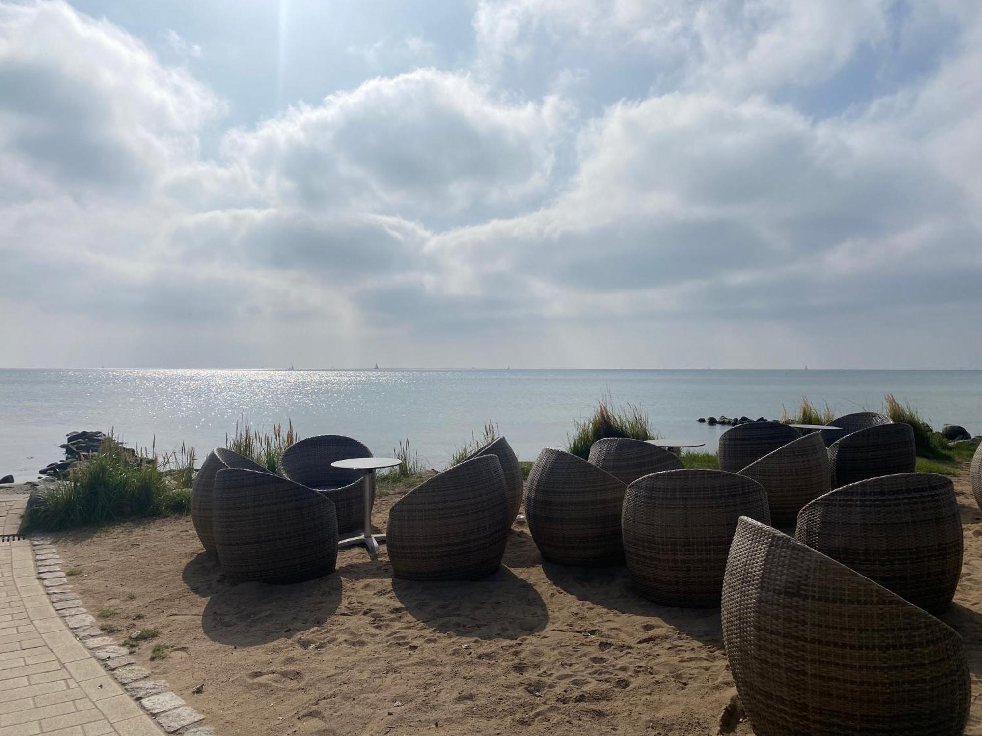 Wohnwagen Auf Dem Wulfenerhals Ca 150M Bis Zum Meer Fehmarn Exterior foto